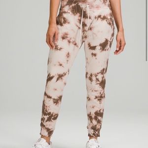 LULULEMON WARM DOWN JOGGER *28”